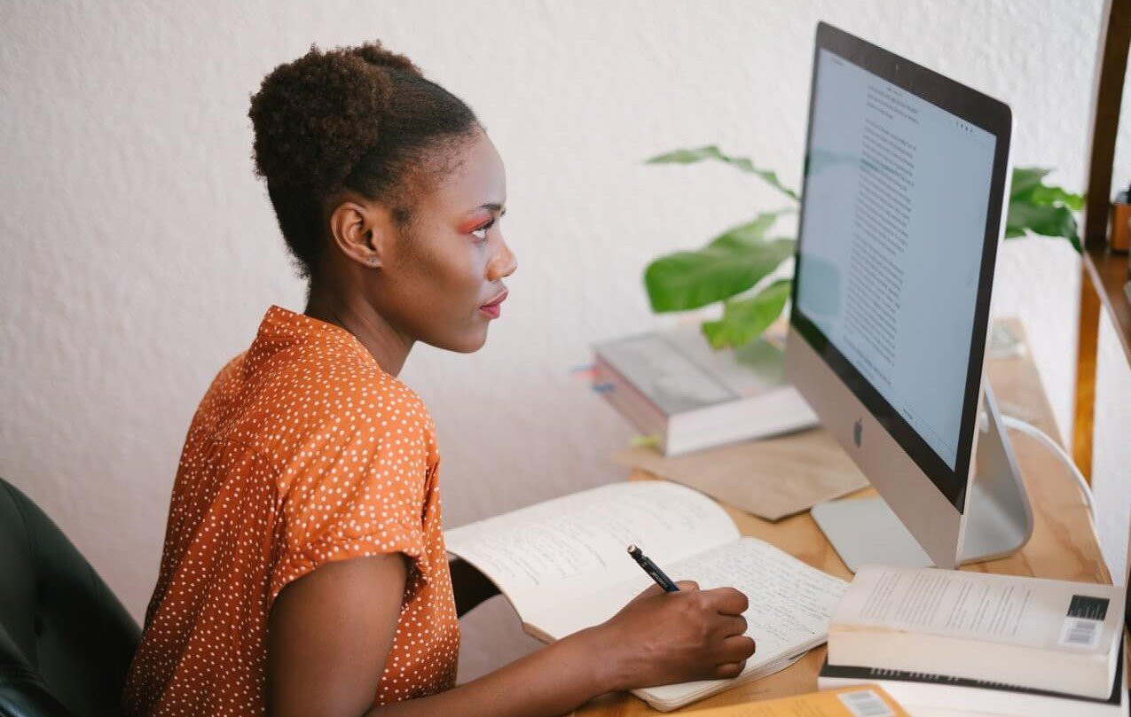 Learning Together or Learning Alone What Really Shapes Online Education Today
